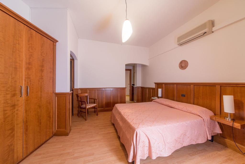 Hotel Del Camerlengo Fara San Martino Room photo